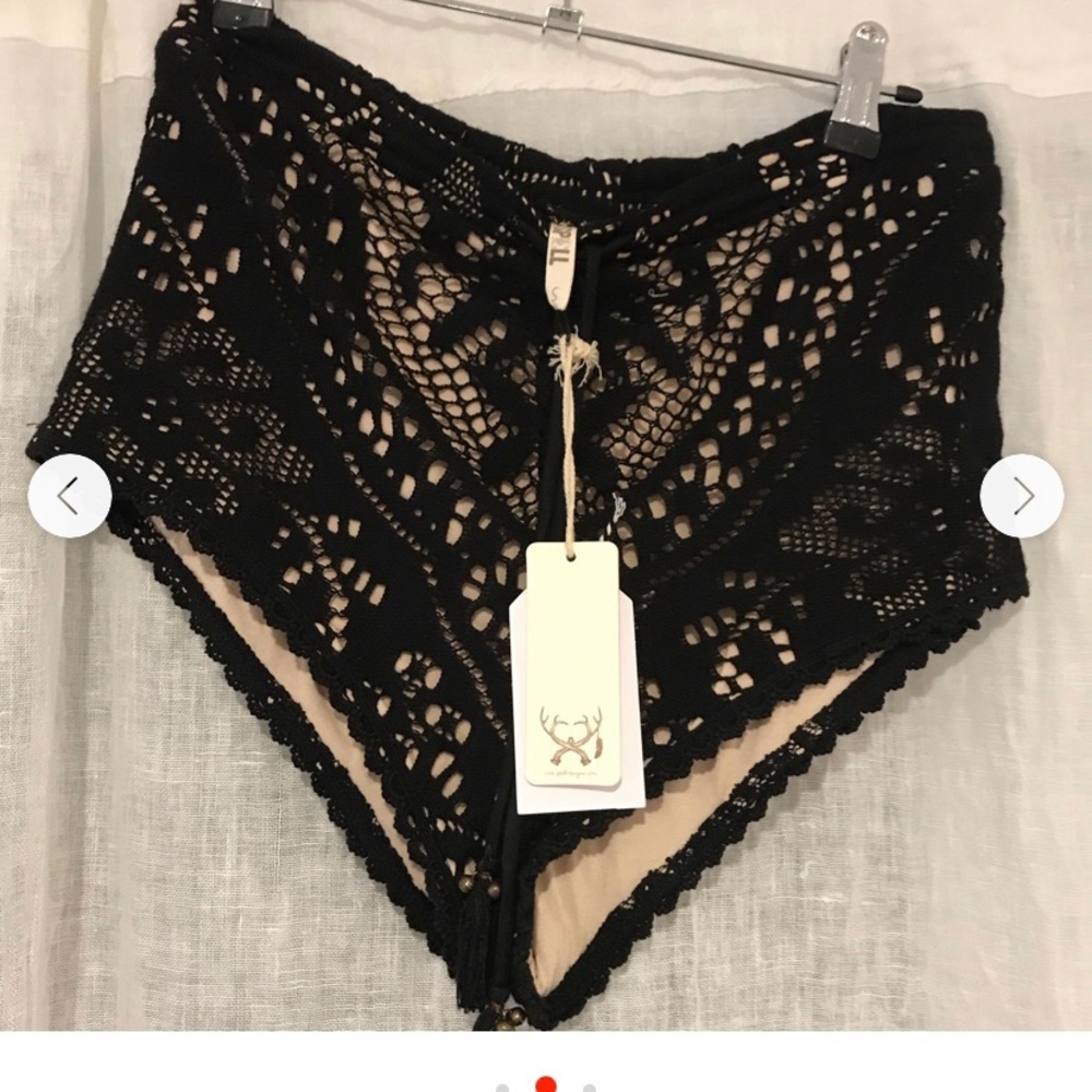 ISO Spell Fleetwood Shorts size M or L